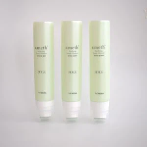 Műanyag kozmetikai csövek bőrápoláshoz