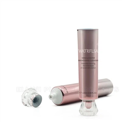 Cső gyémánt kupakkal